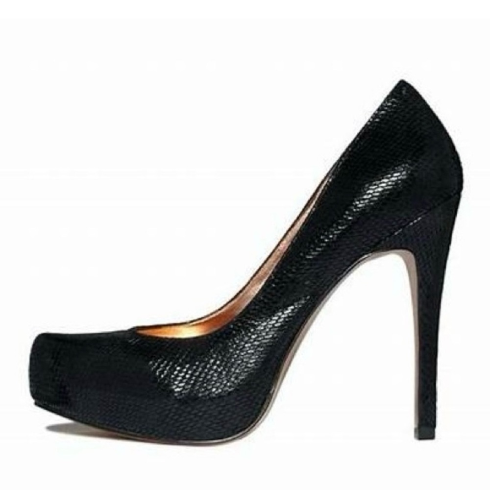 Bcbg leather snakeskin almond toe stiletto